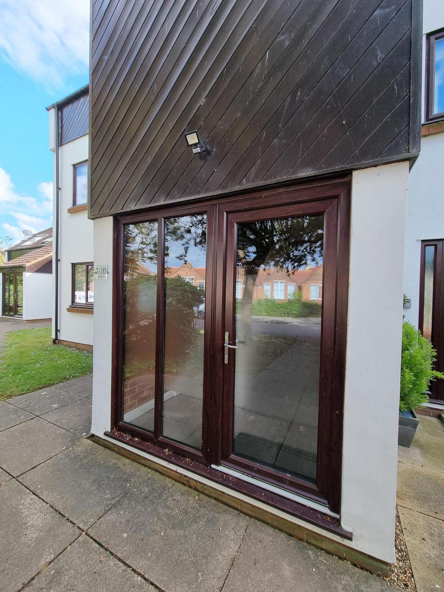 Canal Side Retreat - 2 Bedroom Apartment Heybridge  Стая снимка
